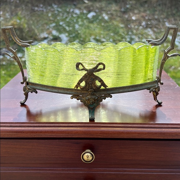 Antique French Jardiniere Loetz Style Green Glass Ormolu Art Deco Centerpiece - Picture 9 of 17